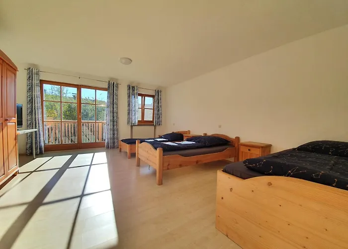 Ruhige Lage - Ust Ausweisbar - Netflix, Youtube Premium - Waschmaschinen, Wäschetrockner Apartment